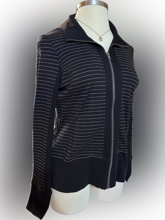 CAbi Tops - CAbi Chelsea Chic Fall 2017 Chalk Stripe Sprint Jacket in Black and White
